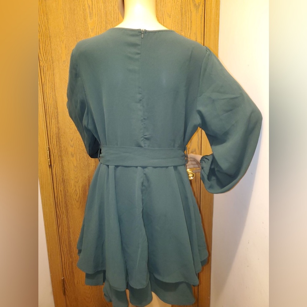 Long Sleeve Mini Wrap Dress with Belt. NWOT. Sz: L. Forest Green Color. - Picture 4 of 12
